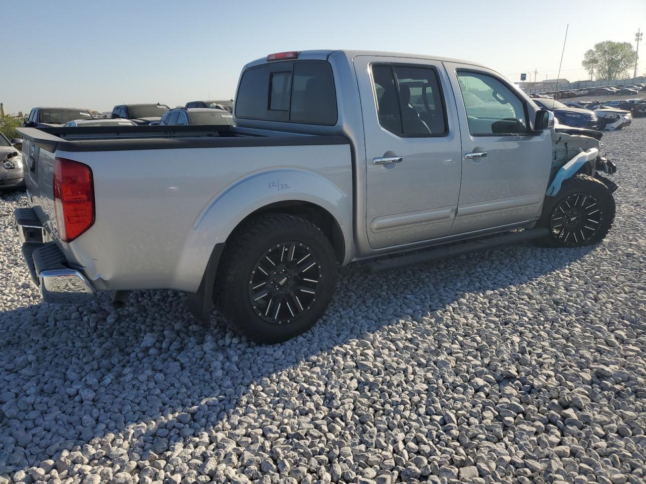 2019 Nissan Frontier S - Фото 3