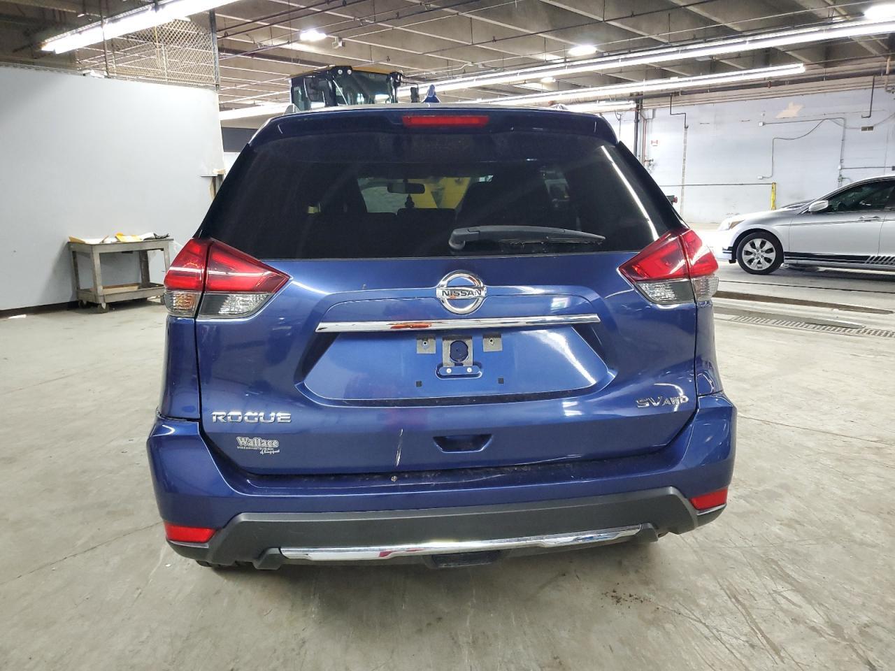 2017 Nissan Rogue S - Фото 6