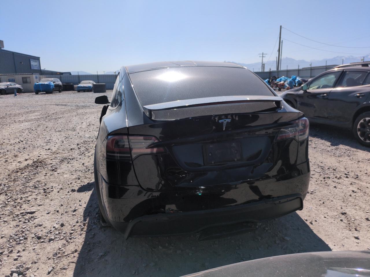 2022 Tesla Model X - Image 6