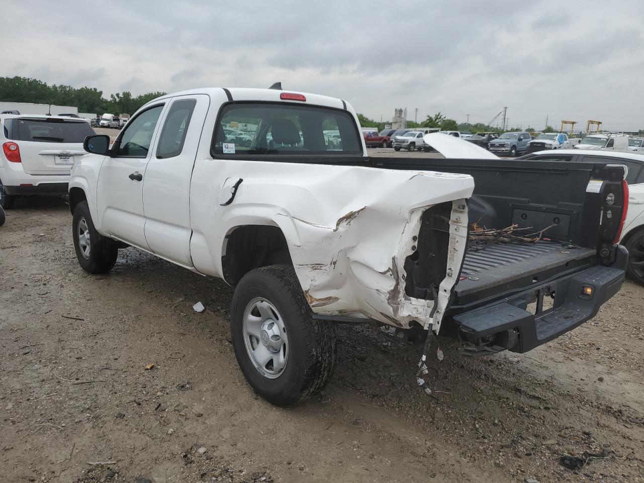 2018 Toyota Tacoma Access Cab - Image 2