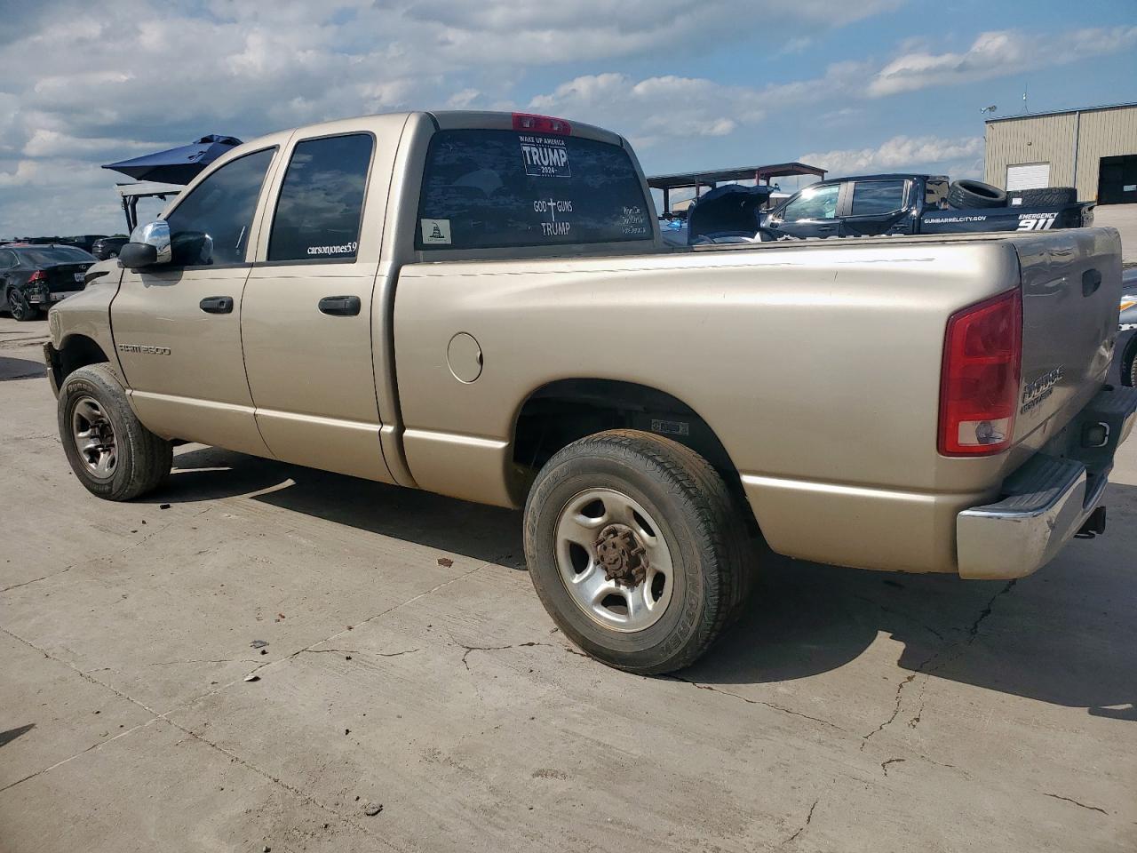 2004 Dodge Ram 2500 St - Фото 2