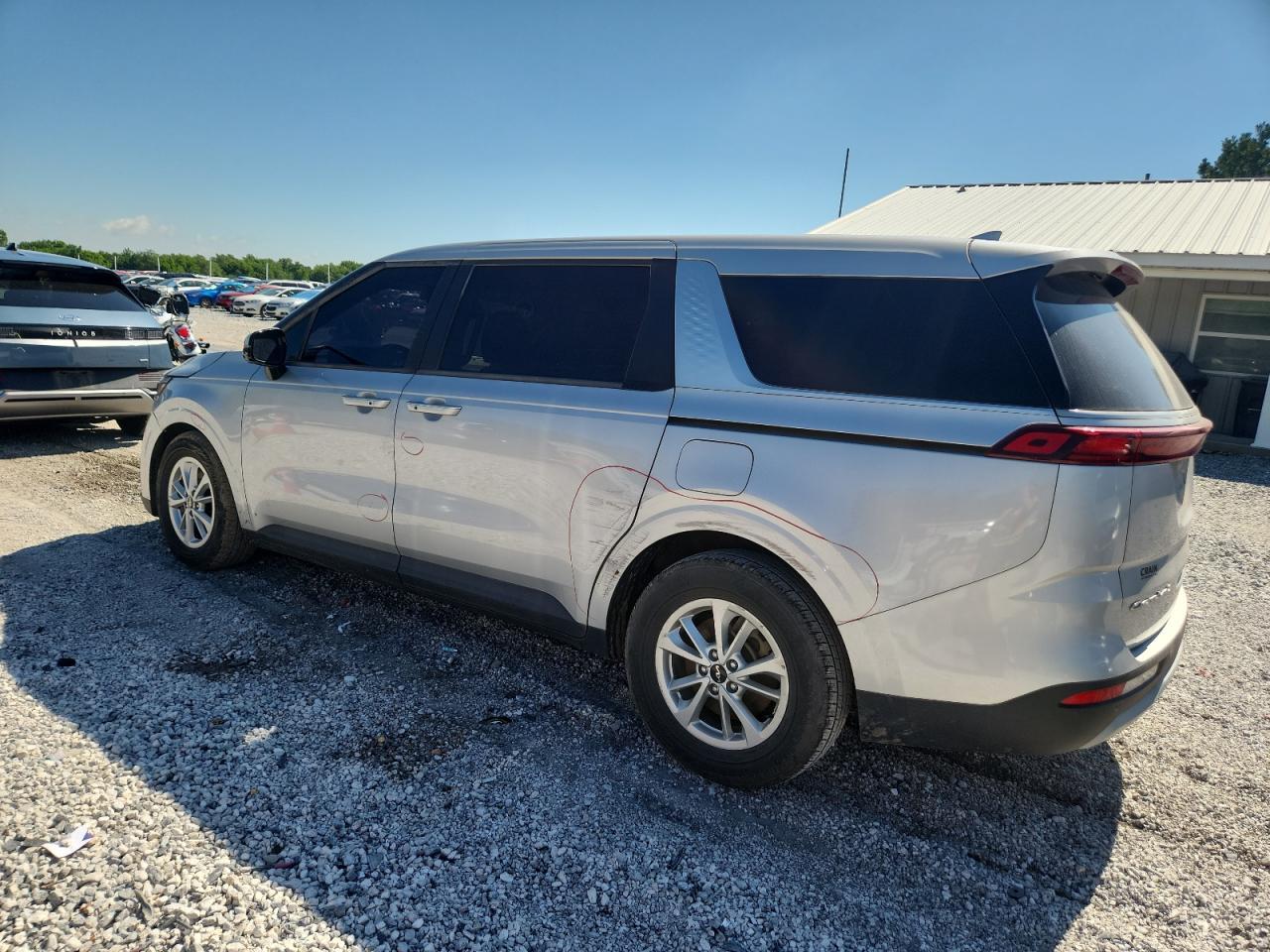 2022 Kia Carnival Lx - Фото 2