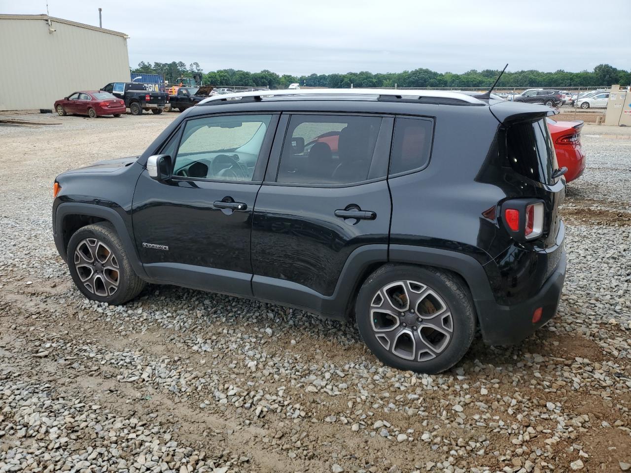 2017 Jeep Renegade Limited - Фото 2