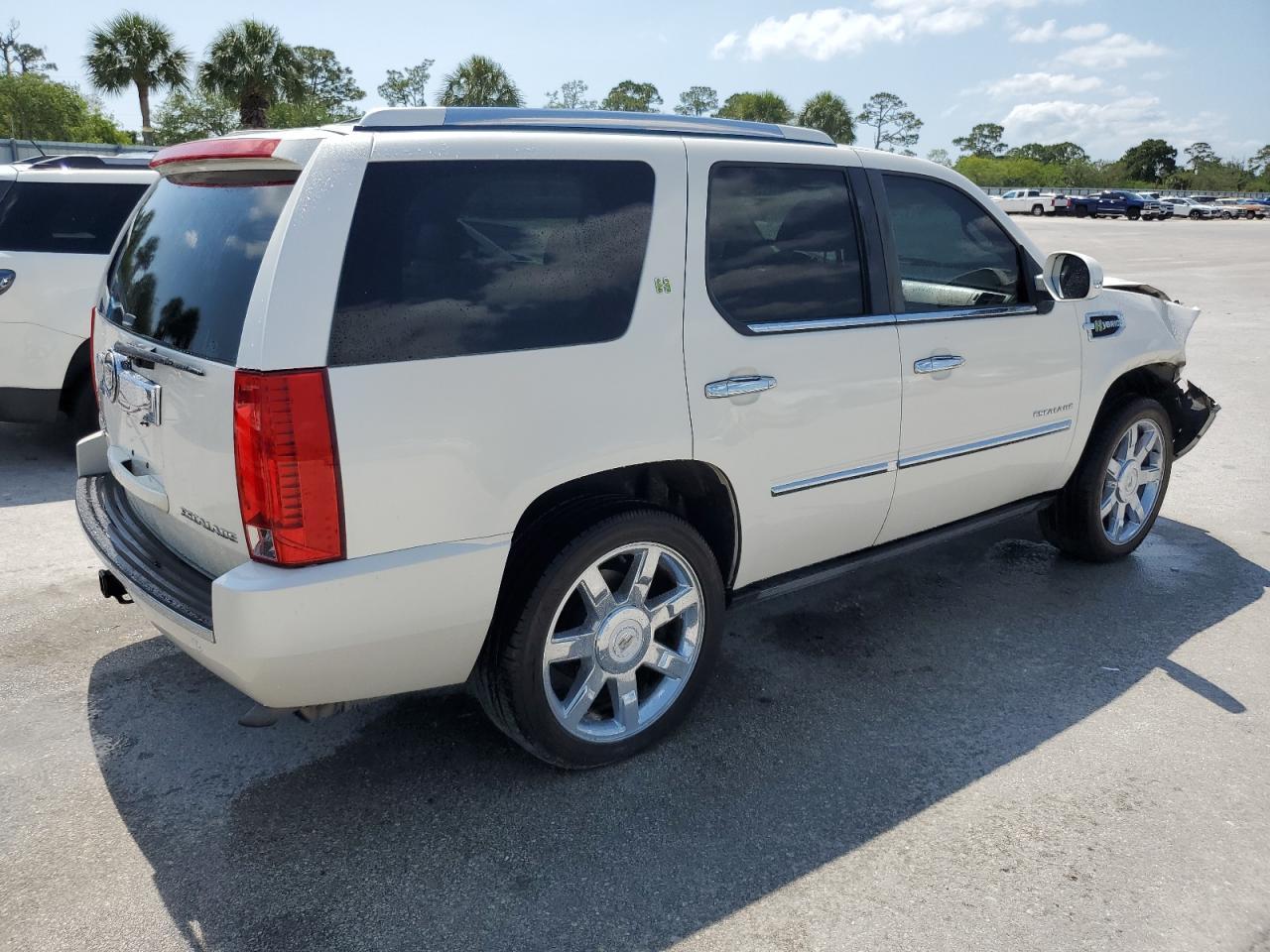 2010 Cadillac Escalade Hybrid - Фото 3