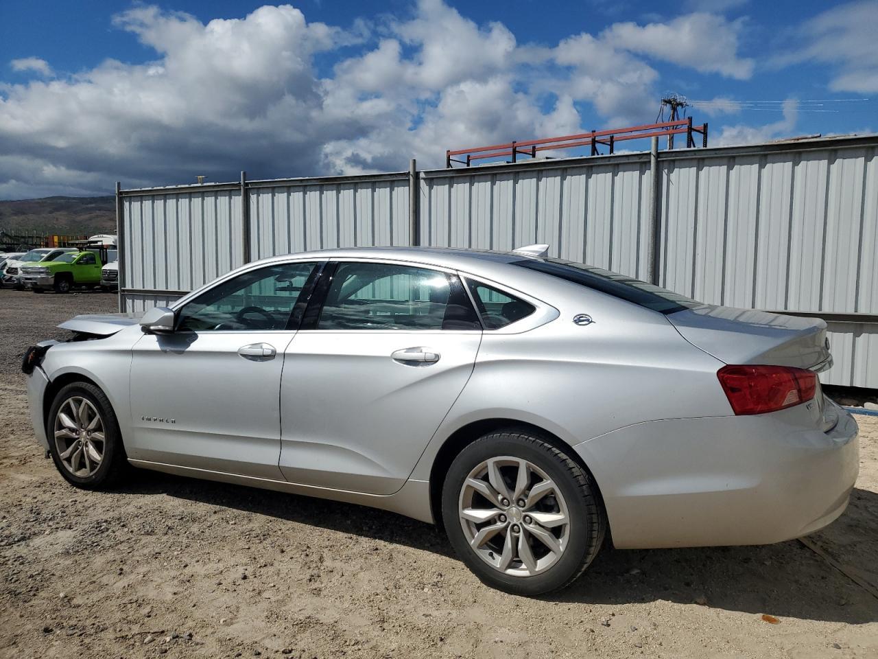 2017 Chevrolet Impala Lt - Image 2