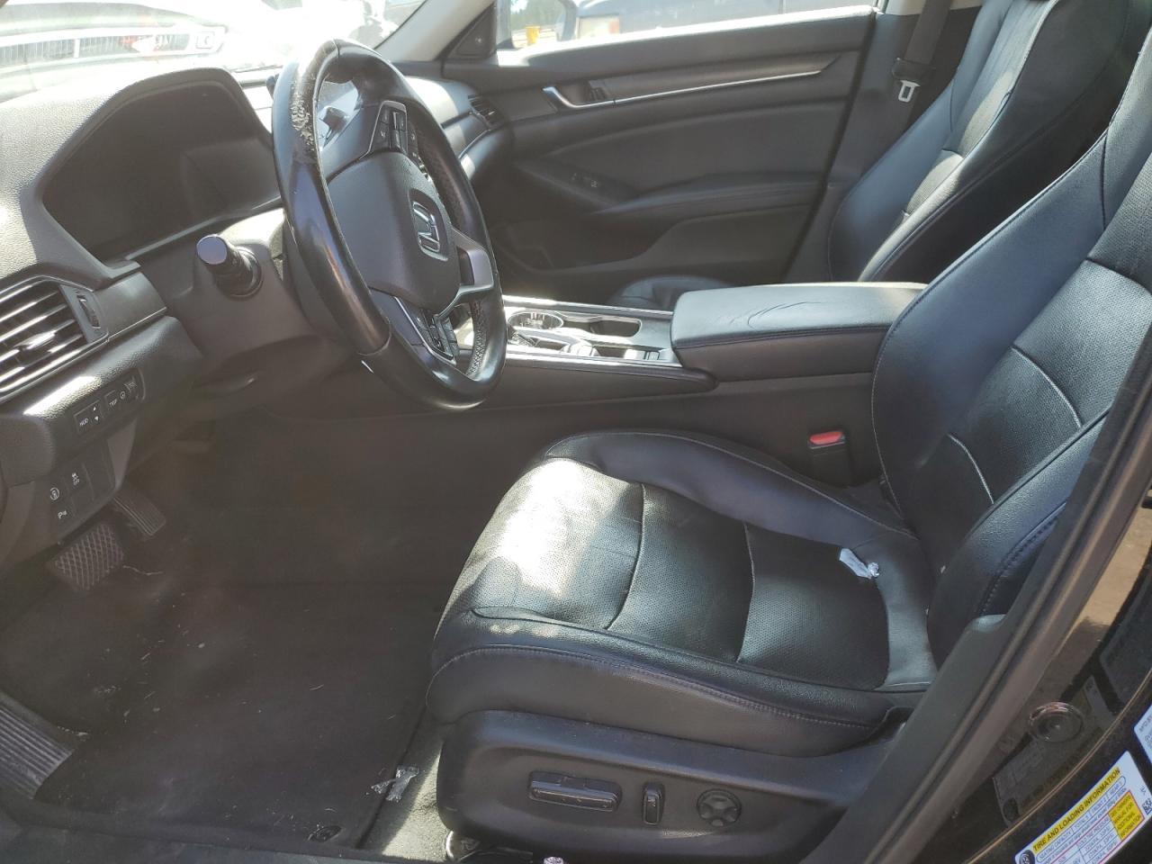 2018 Honda Accord Touring - Image 7