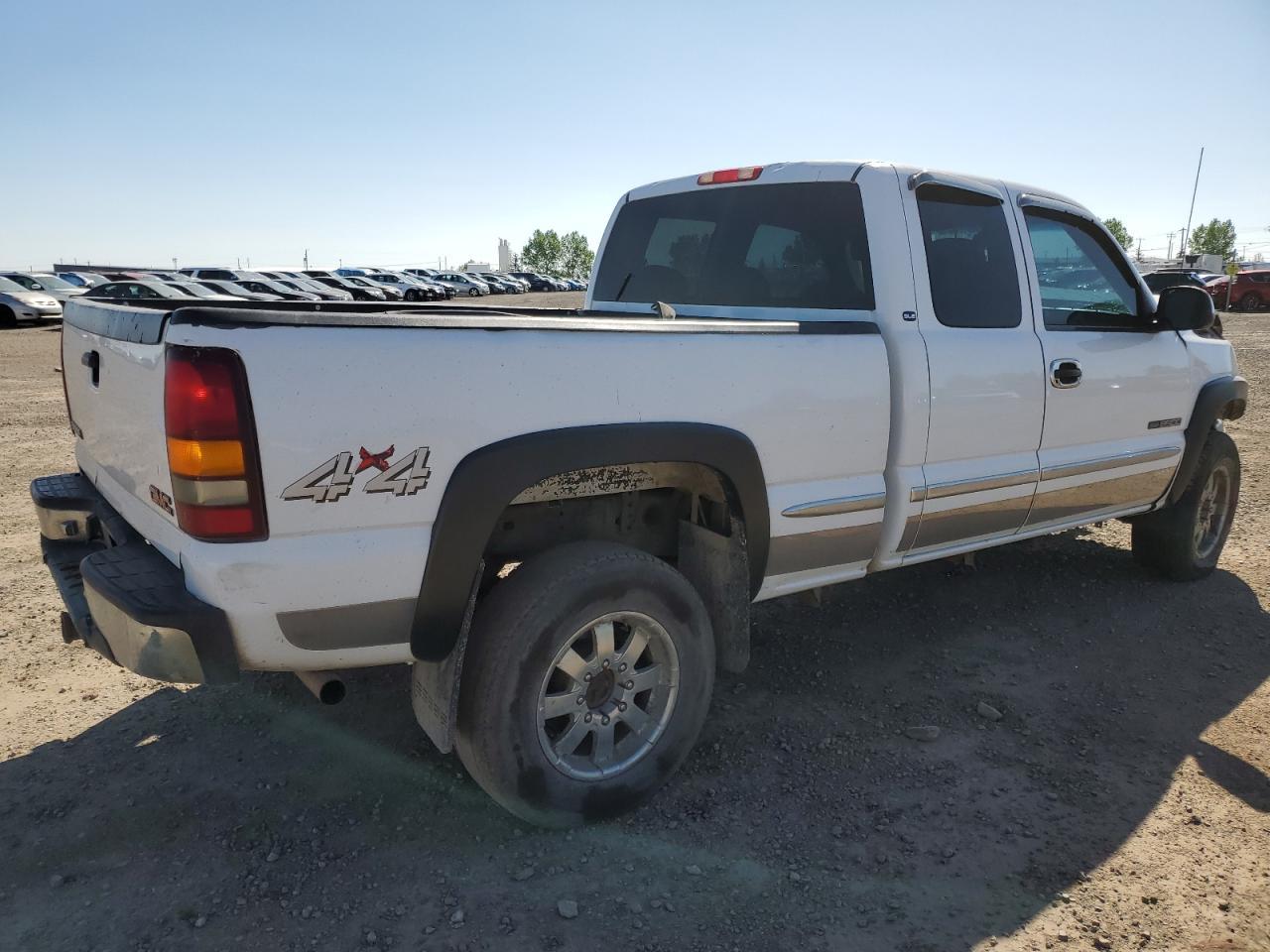 2000 GMC New Sierra K2500 - Фото 3