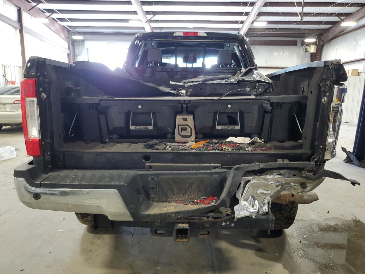 2019 Ford F250 Super Duty - Фото 6