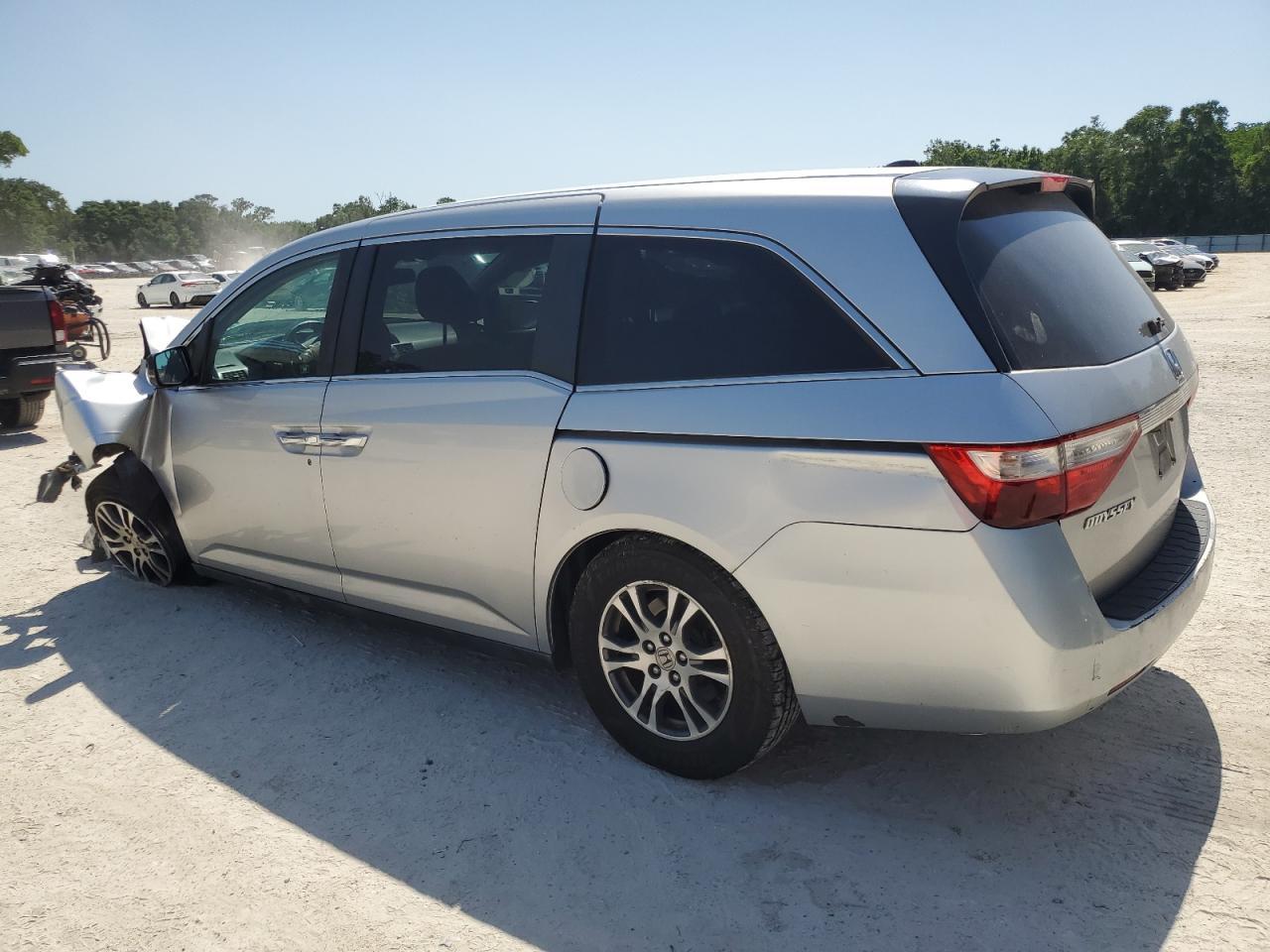 2011 Honda Odyssey Exl - Фото 2