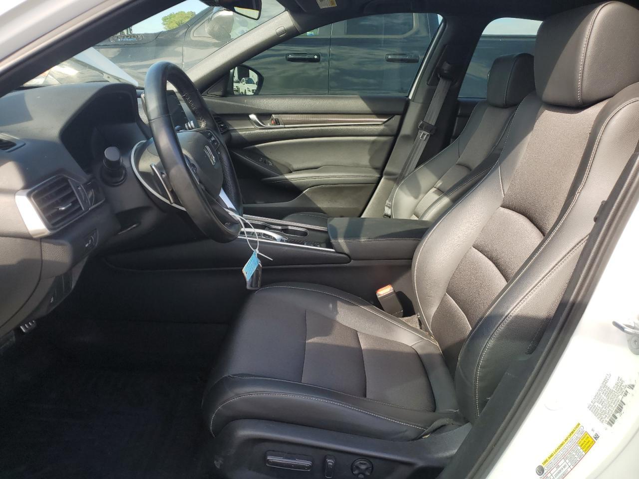 2022 Honda Accord Sport - Image 7