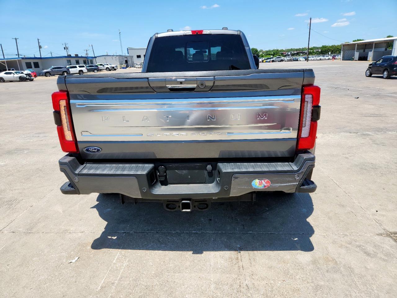 2024 Ford F350 Super Duty - Фото 6