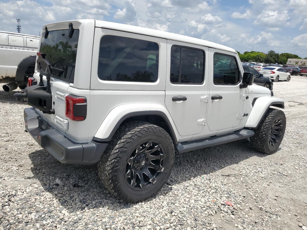 2019 Jeep Wrangler Unlimited Sahara - Фото 3