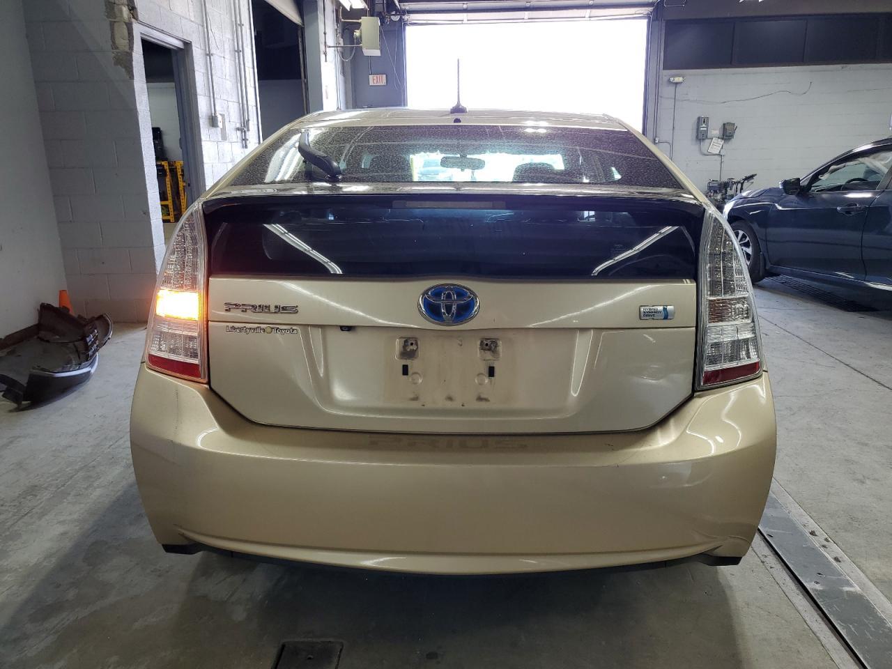 2010 Toyota Prius - Фото 6