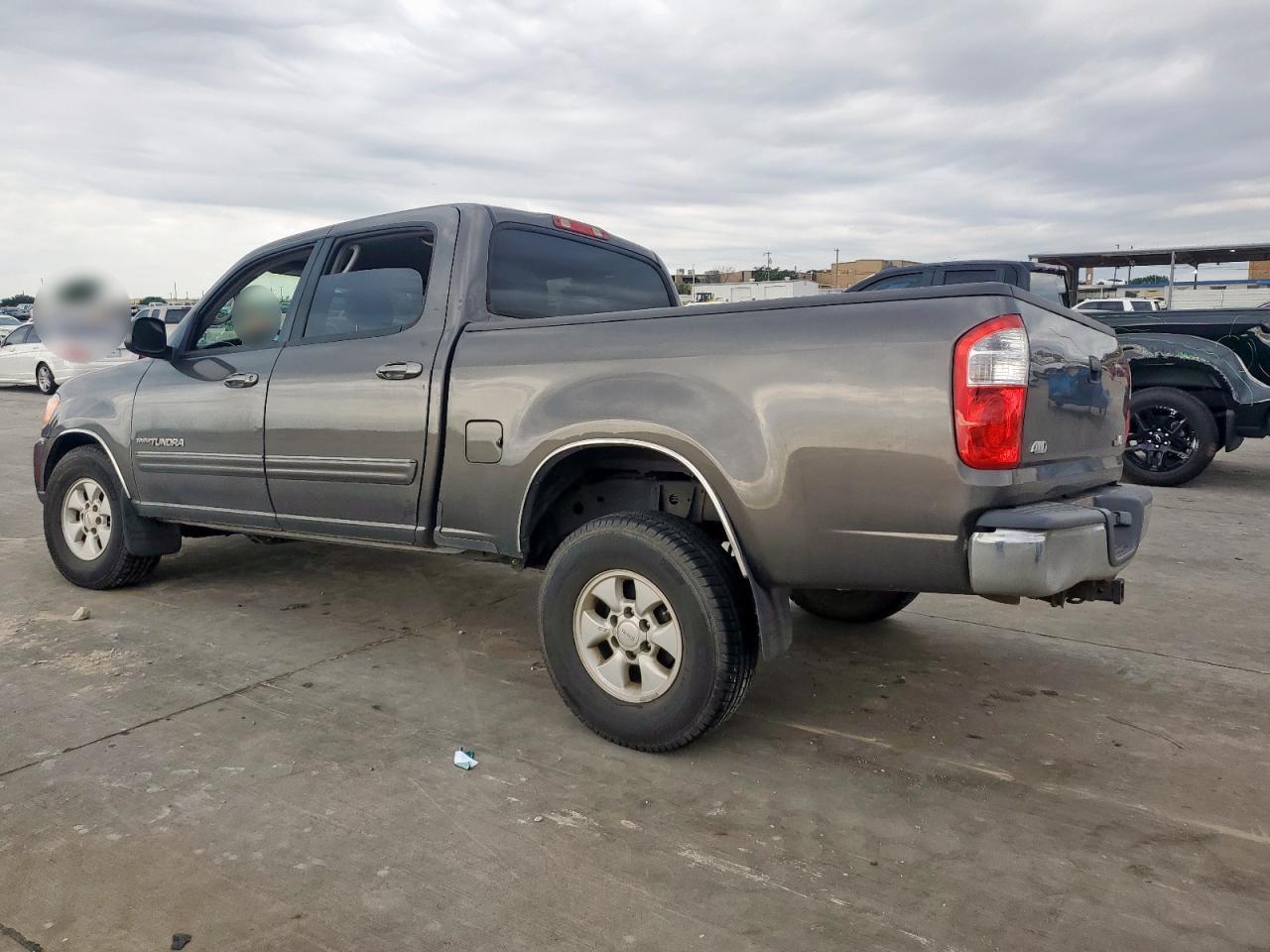 2005 Toyota Tundra Double Cab Sr5 - Image 2