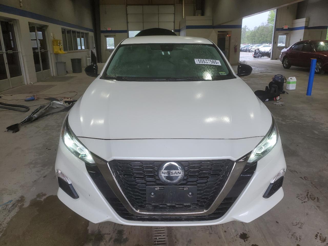 2020 Nissan Altima Sr - Фото 5