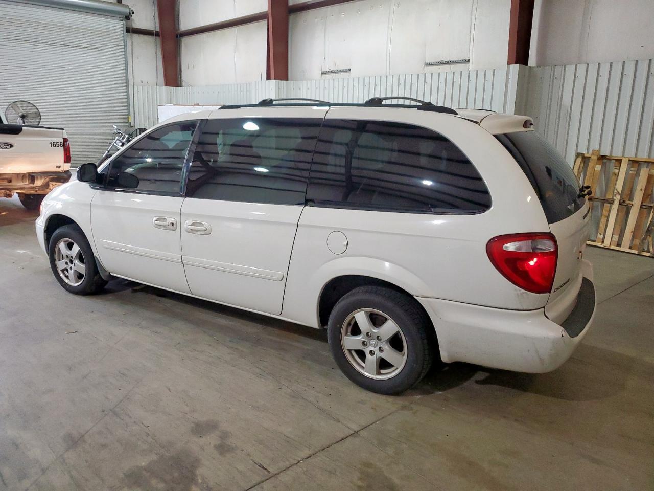 2006 Dodge Grand Caravan Sxt - Фото 2
