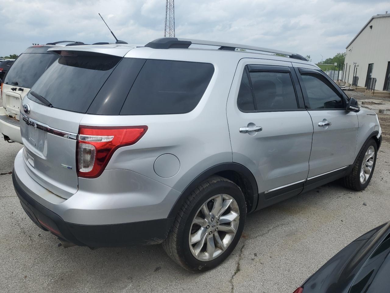 2013 Ford Explorer Xlt - Фото 3