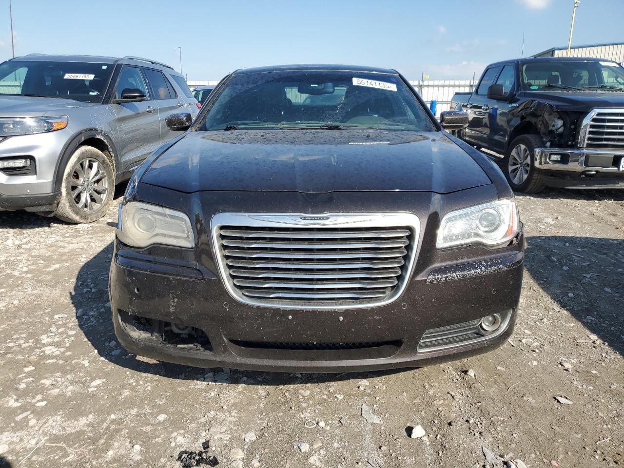 2012 Chrysler 300C Luxury - Image 5