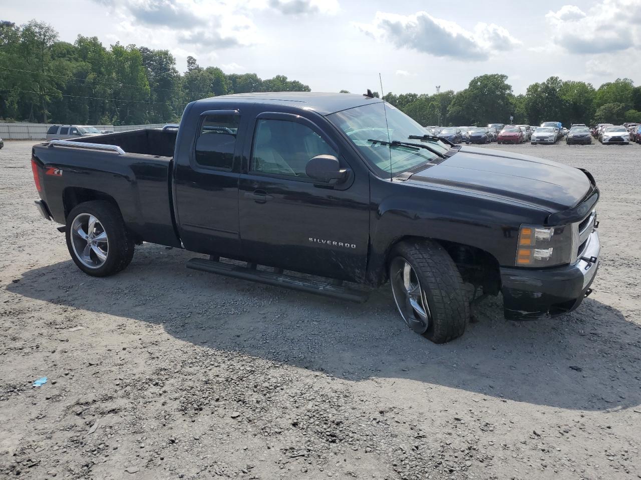 2011 Chevrolet Silverado C1500 Lt - Image 4