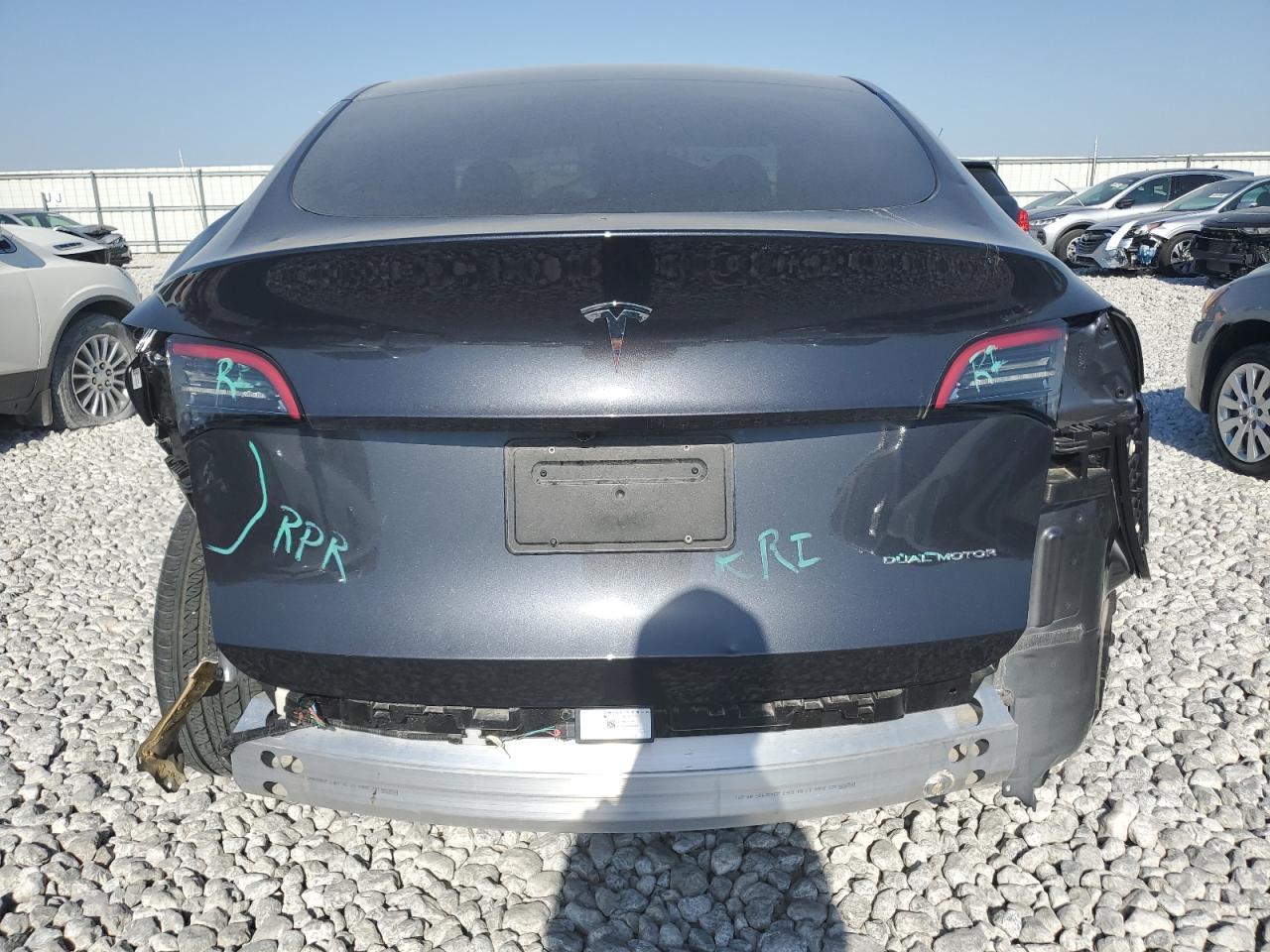 2024 Tesla Model Y - Фото 6