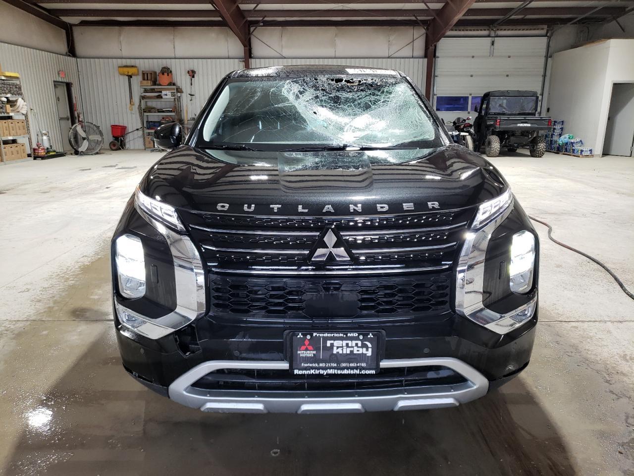 2023 Mitsubishi Outlander Se - Фото 5