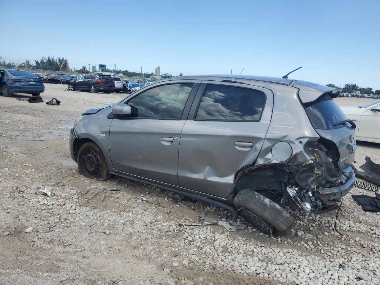 2020 Mitsubishi Mirage Es - Фото 2