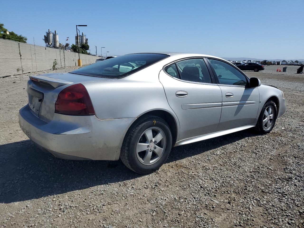 2006 Pontiac Grand Prix - Фото 3