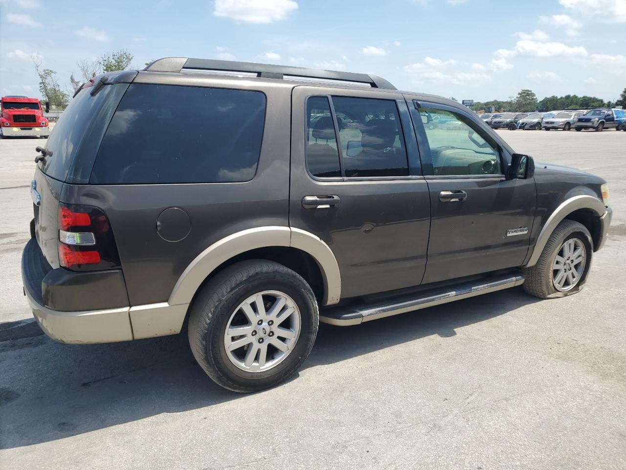 2008 Ford Explorer Eddie Bauer - Image 3