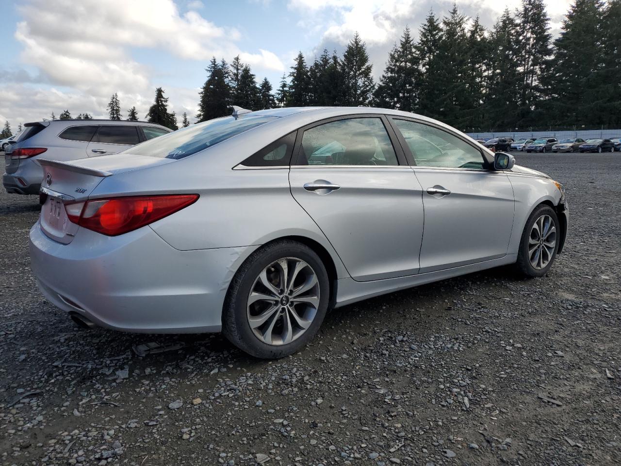2013 Hyundai Sonata Se - Фото 3