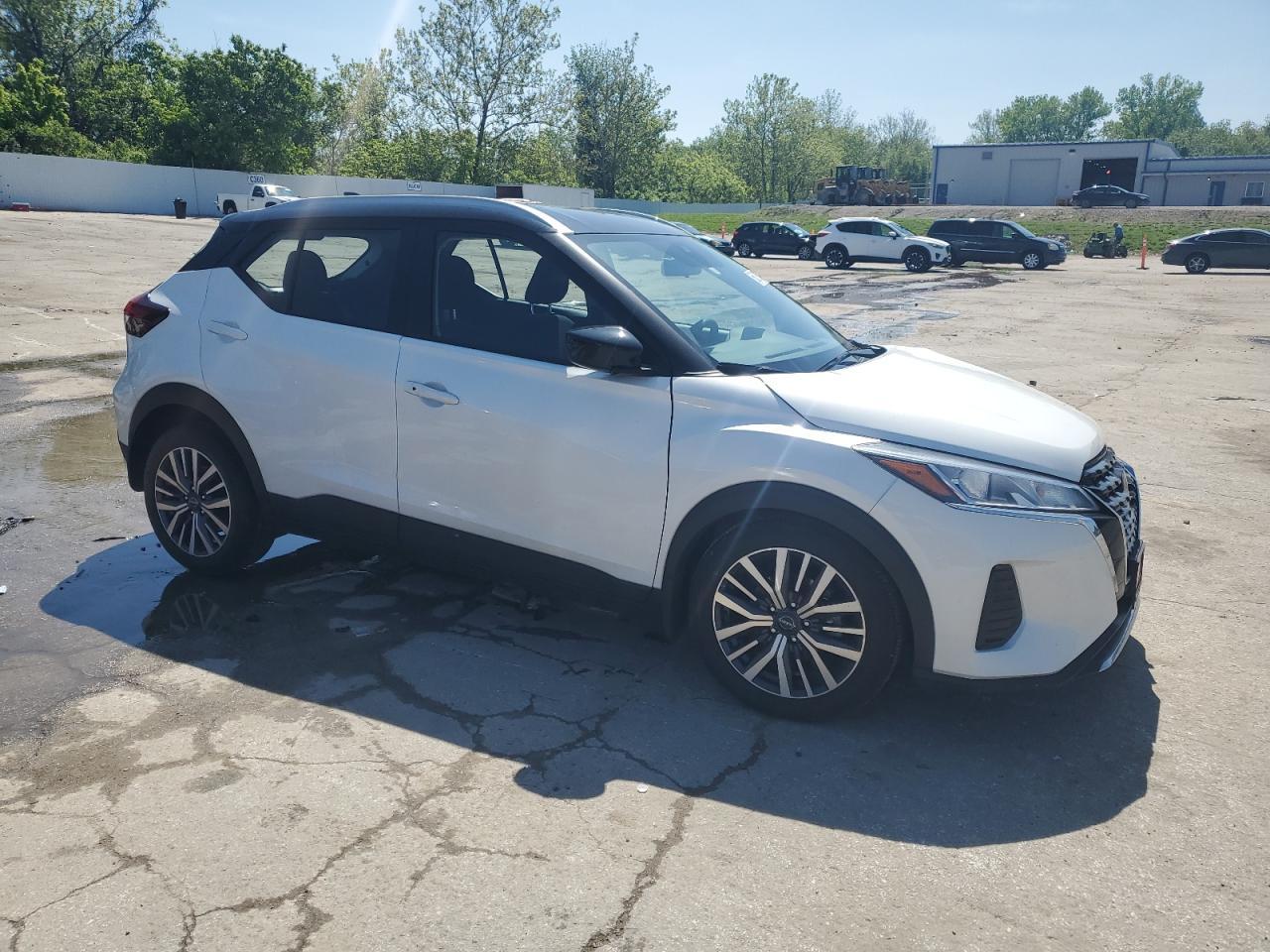 2024 Nissan Kicks Sv - Image 4