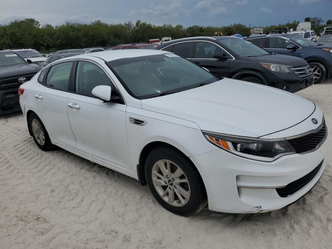 2016 Kia Optima Lx - Фото 4