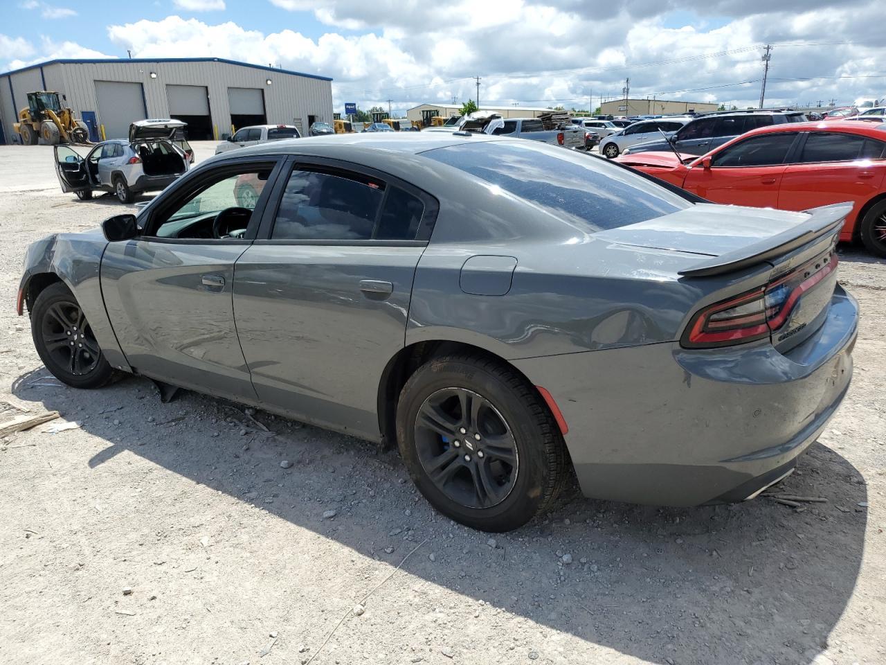 2018 Dodge Charger Sxt - Фото 2