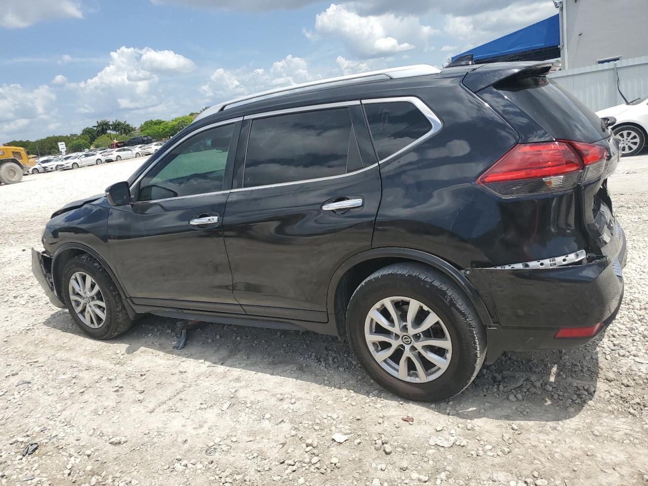 2017 Nissan Rogue S - Фото 2