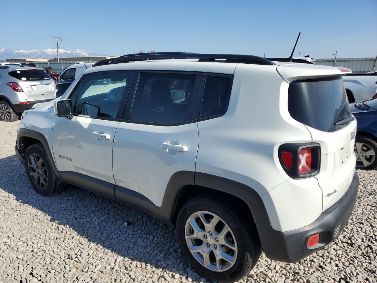 2018 Jeep Renegade Latitude - Фото 2