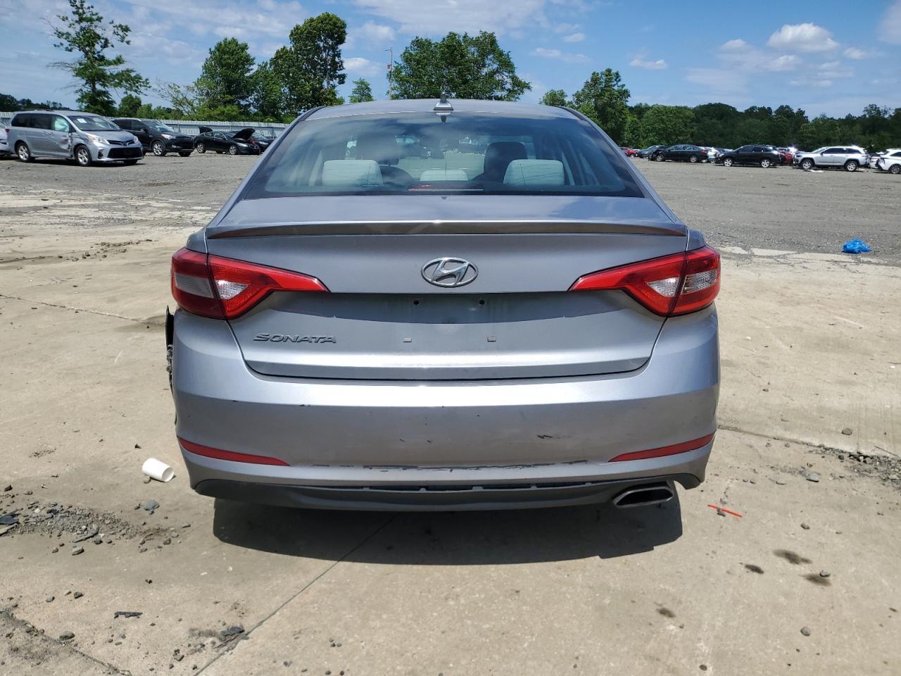 2017 Hyundai Sonata Se - Фото 6