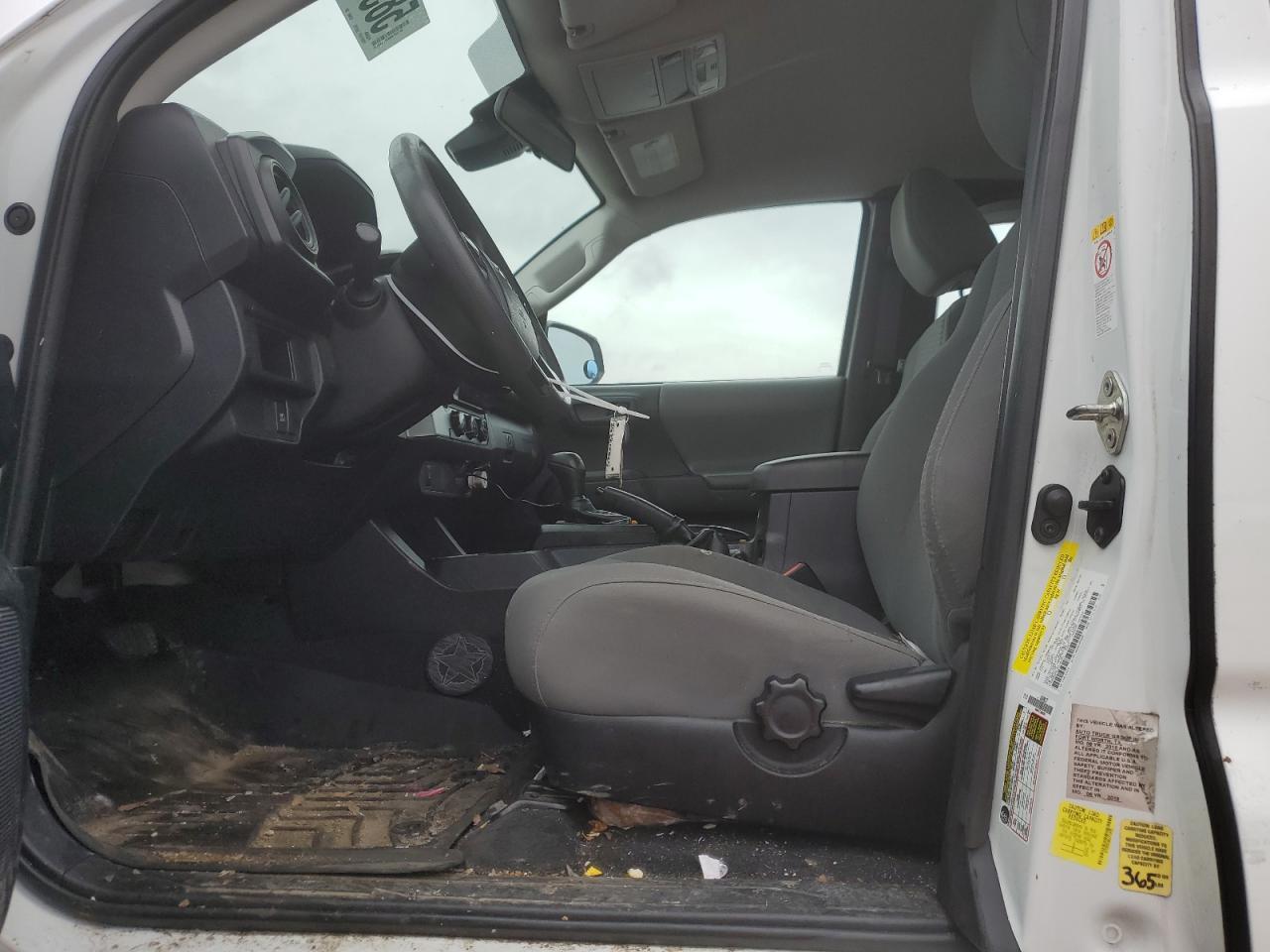 2018 Toyota Tacoma Access Cab - Image 7
