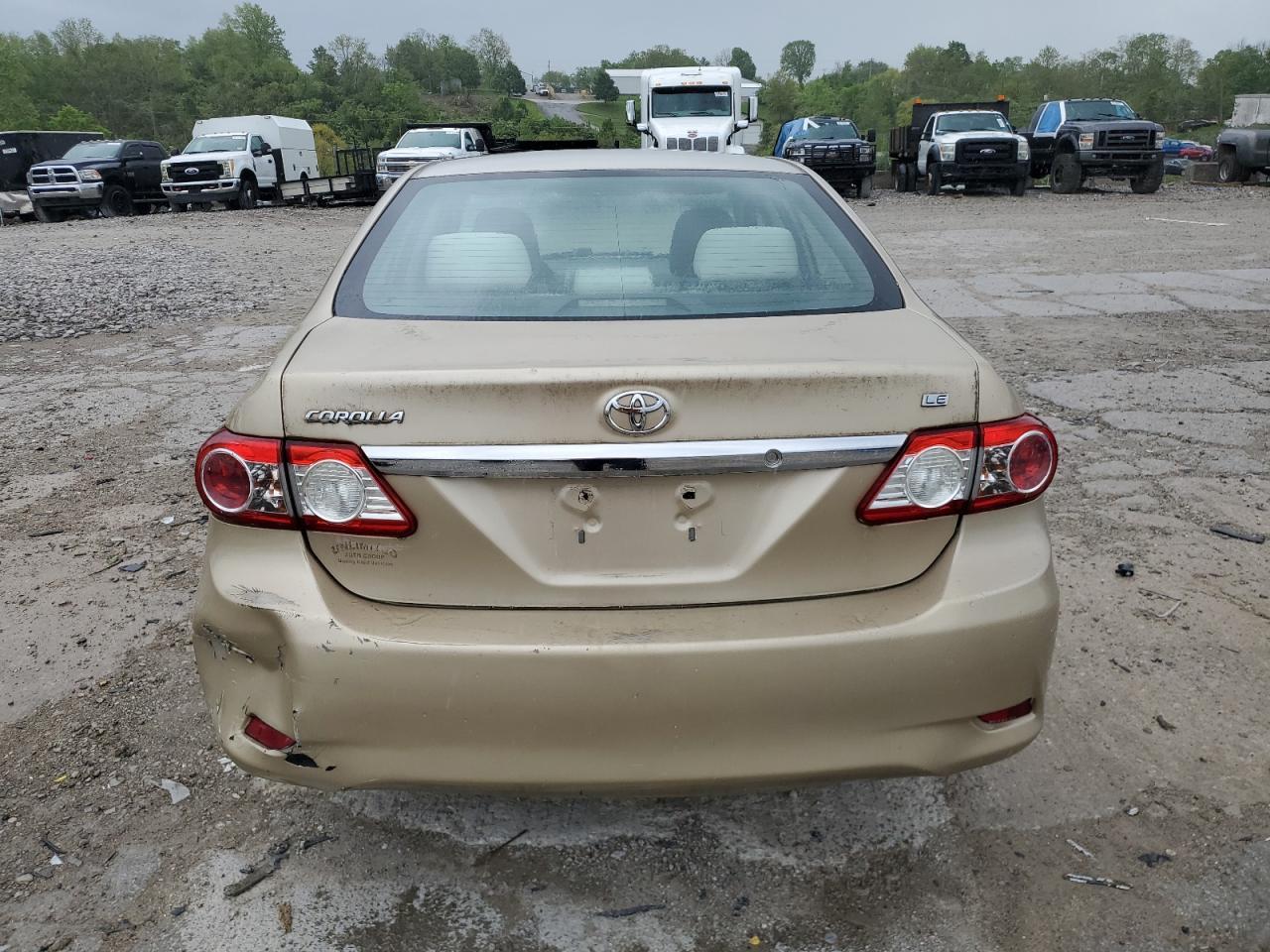 2011 Toyota Corolla Base - Фото 6