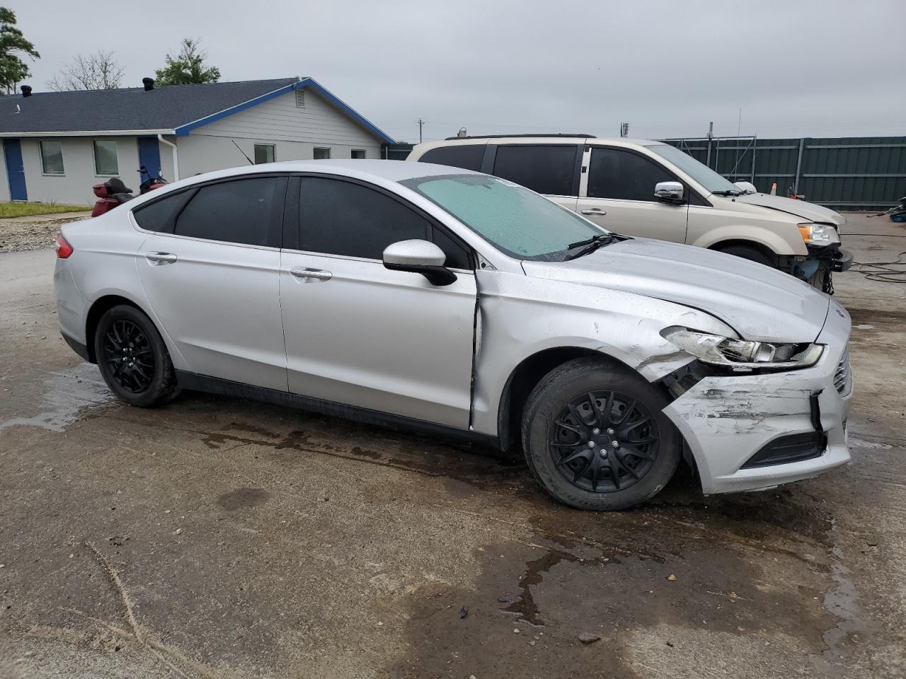 2014 Ford Fusion S - Фото 4