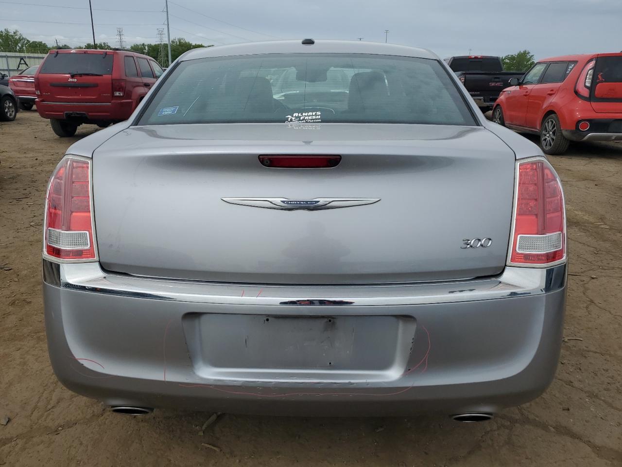 2013 Chrysler 300 - Фото 6
