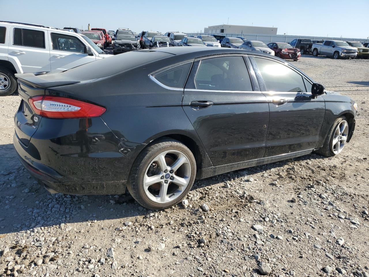 2015 Ford Fusion Se - Фото 3
