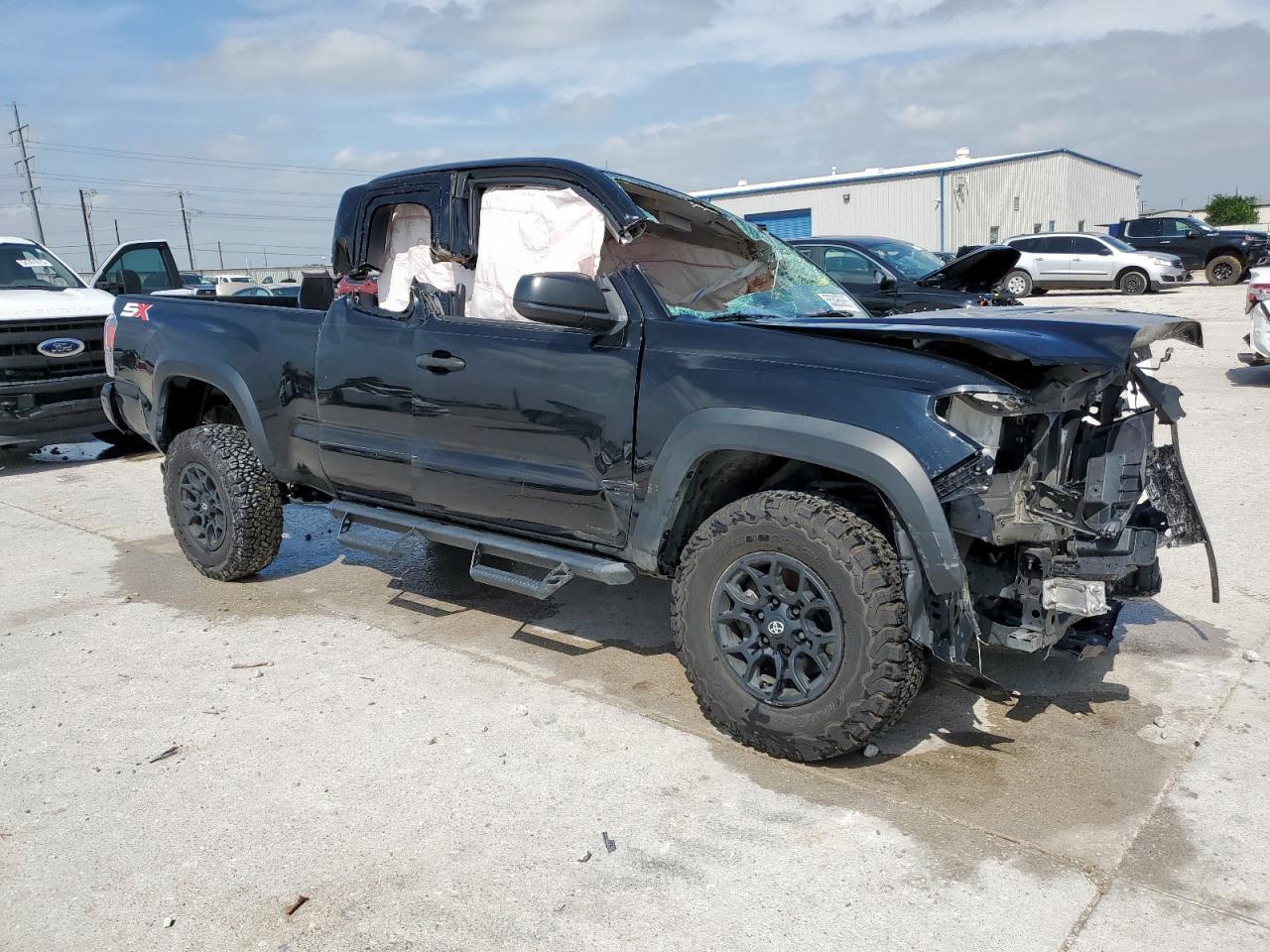 2020 Toyota Tacoma Access Cab - Фото 4