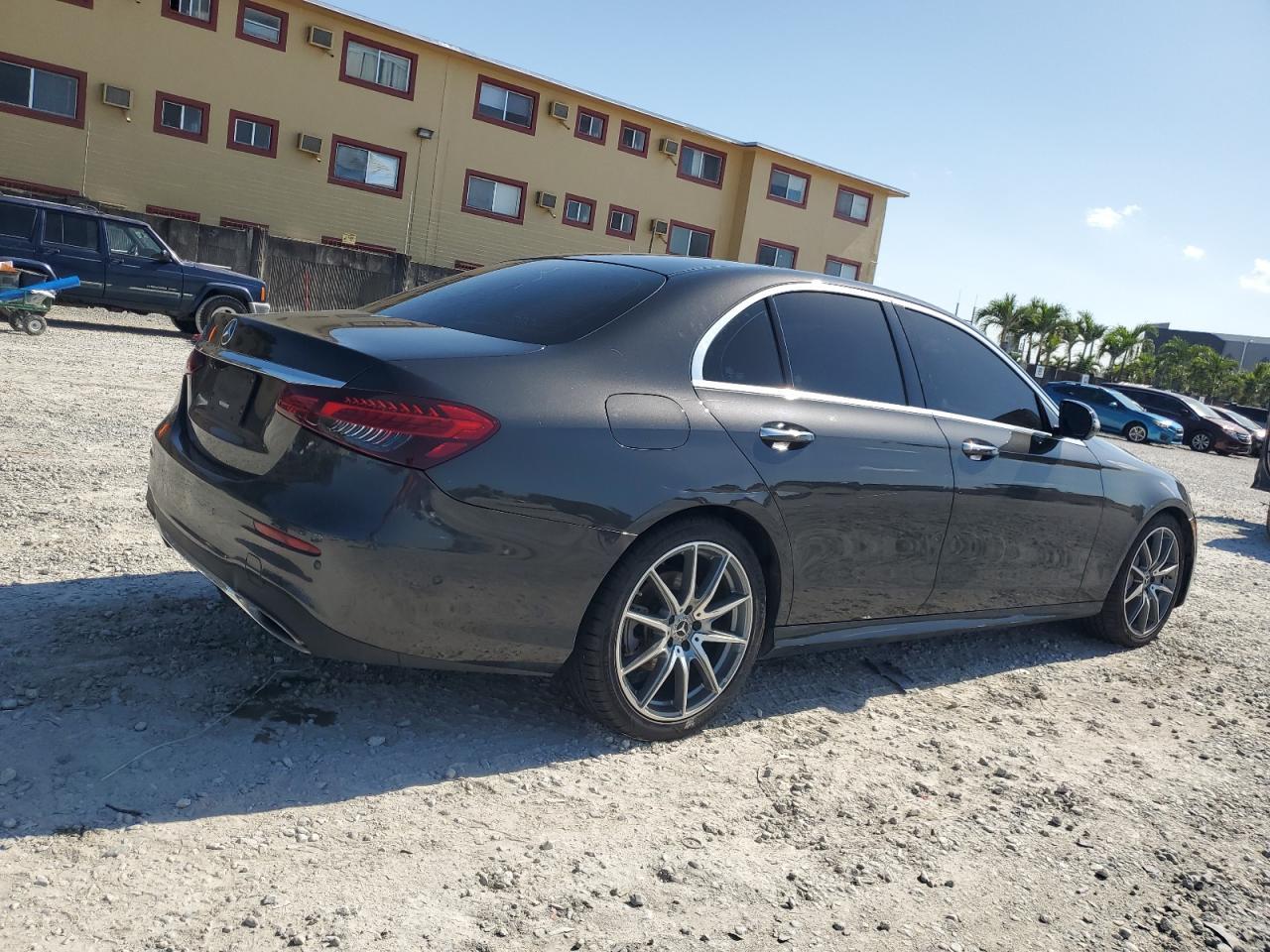 2021 Mercedes-Benz E 350 - Фото 3