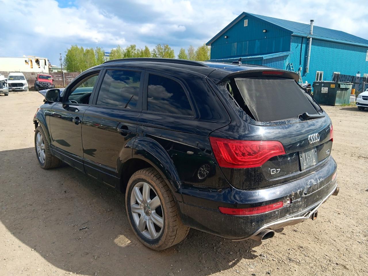 2015 Audi Q7 Premium Plus - Image 2