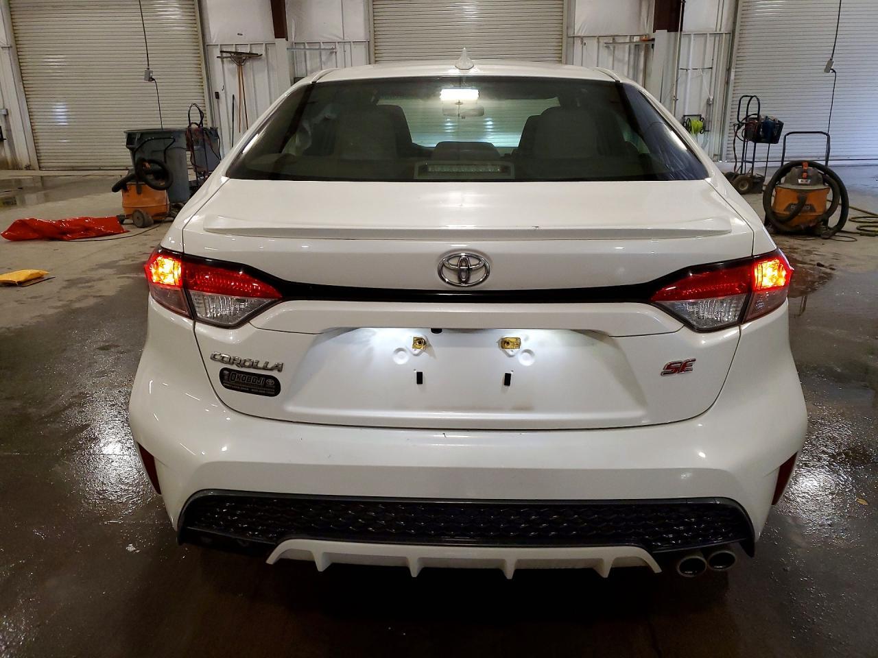 2020 Toyota Corolla Se - Фото 6