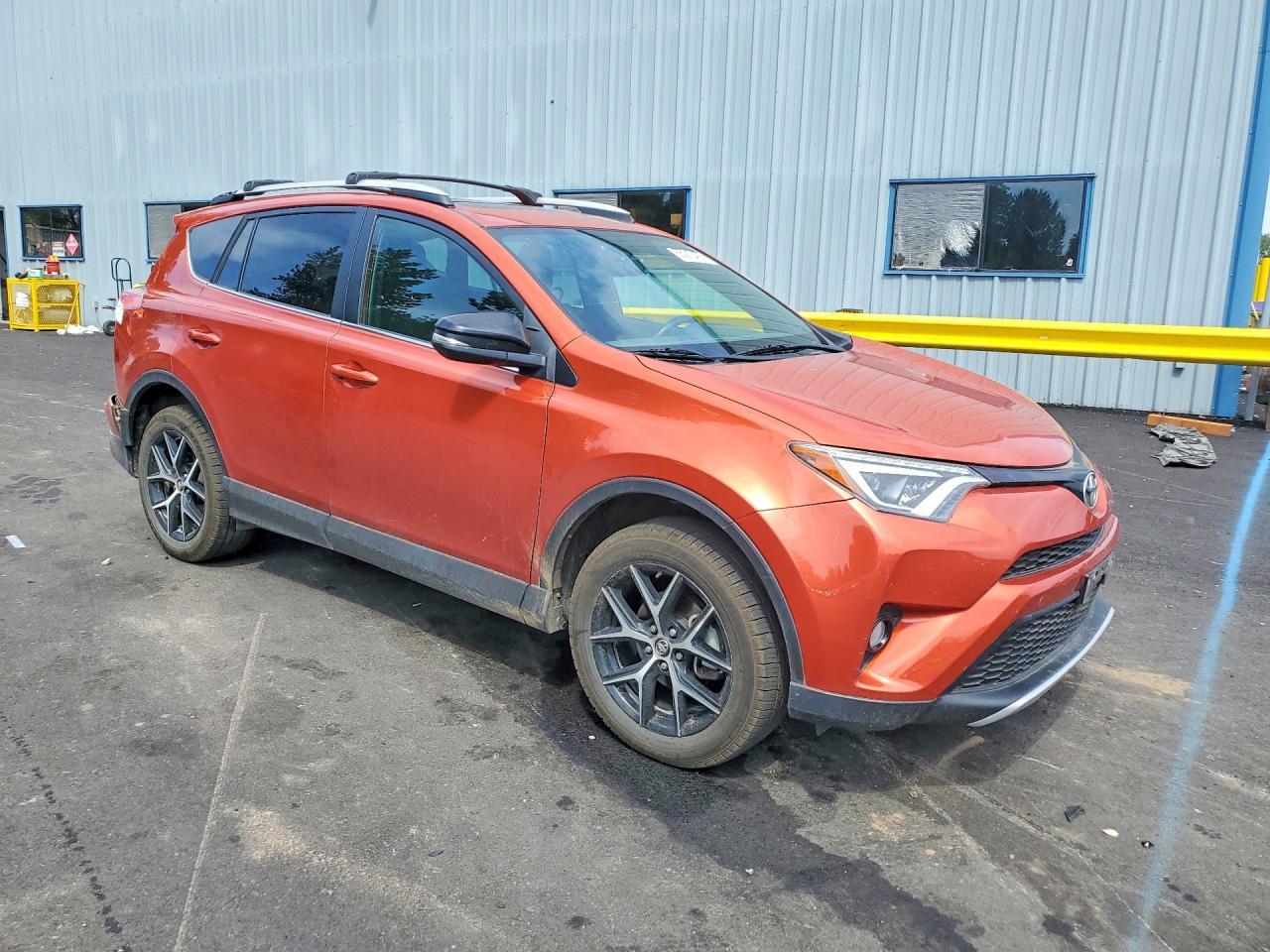 2016 Toyota Rav4 Se - Фото 4
