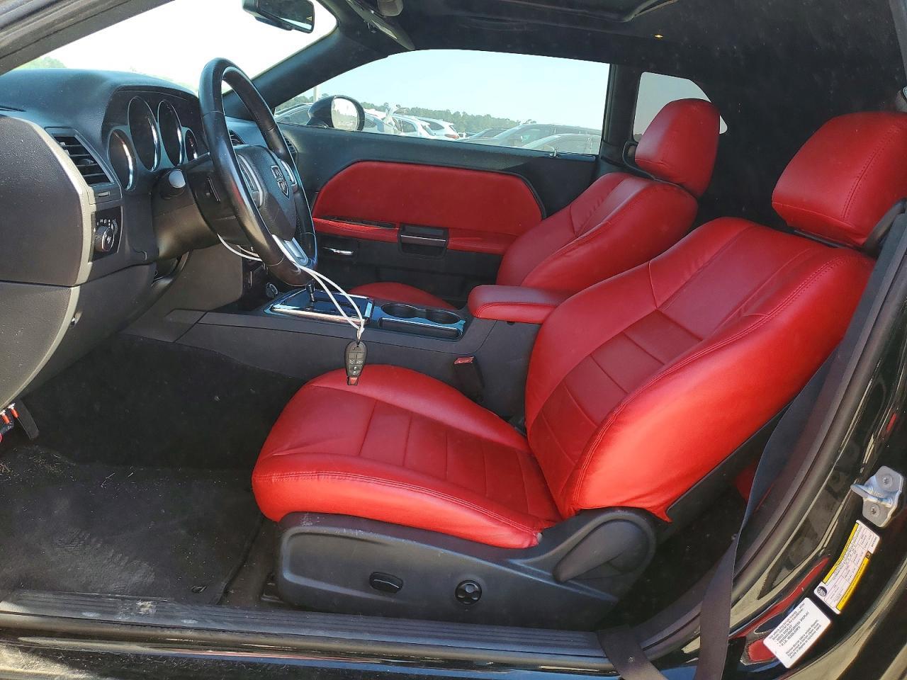 2011 Dodge Challenger - Image 7