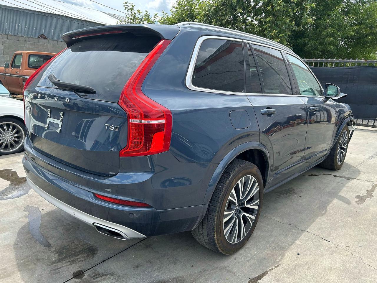 2021 Volvo Xc90 T6 Momentum - Фото 4