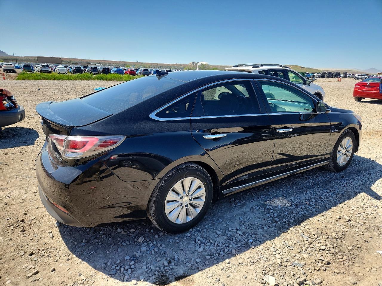 2016 Hyundai Sonata - Фото 3