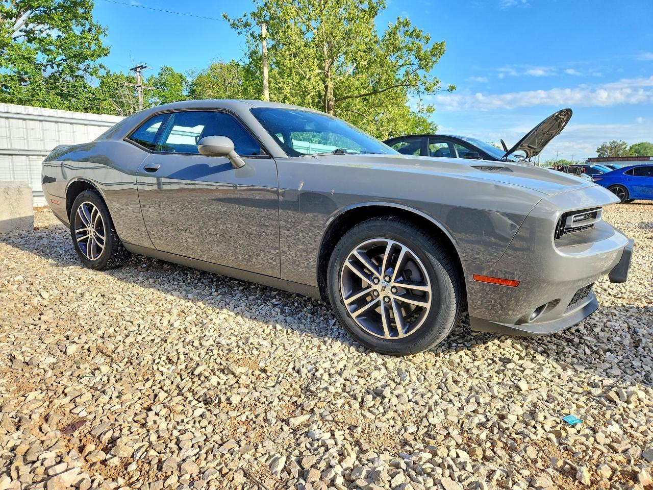 2019 Dodge Challenger Sxt - Image 4