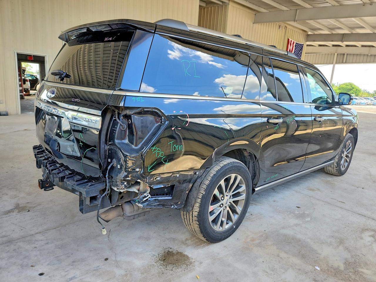 2018 Ford Expedition Max Limited - Image 3